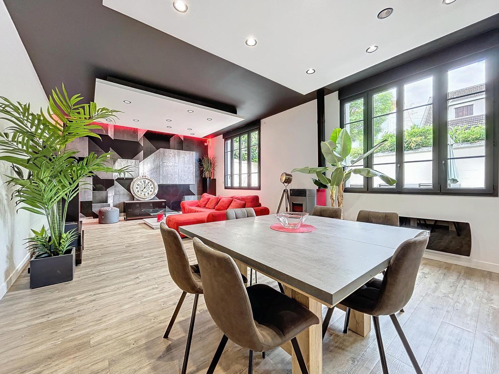 Loft Terrasse Avec Spa Proche Centre Historique Монлюсон Экстерьер фото