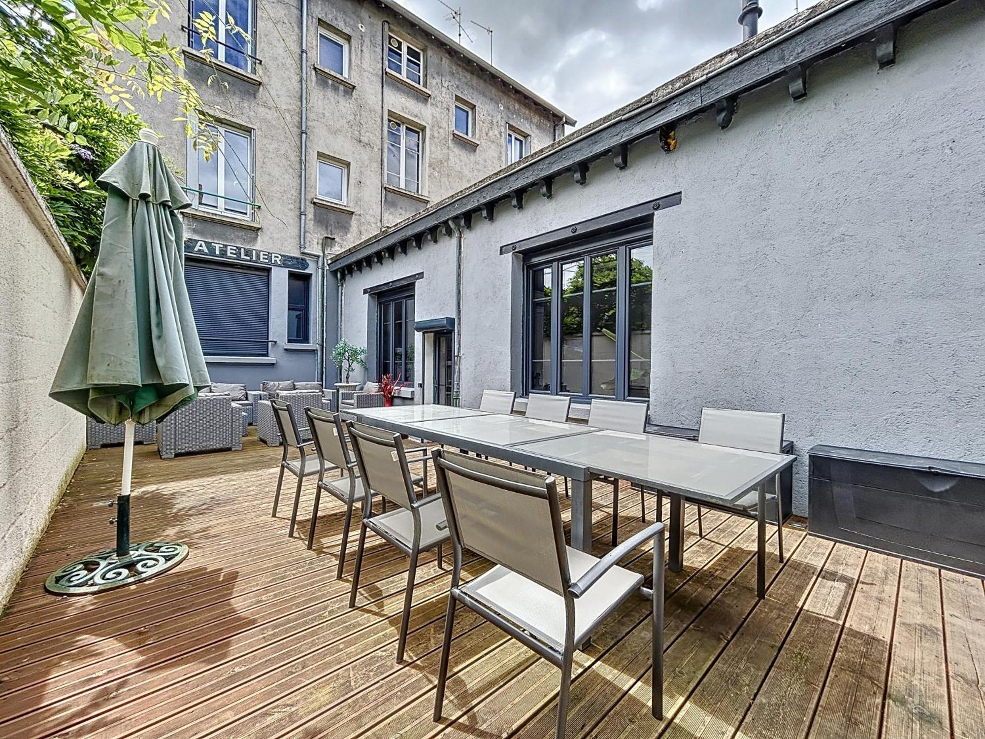 Loft Terrasse Avec Spa Proche Centre Historique Монлюсон Экстерьер фото